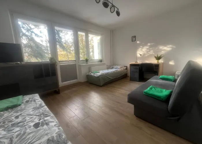 호스텔 Metro Imielin